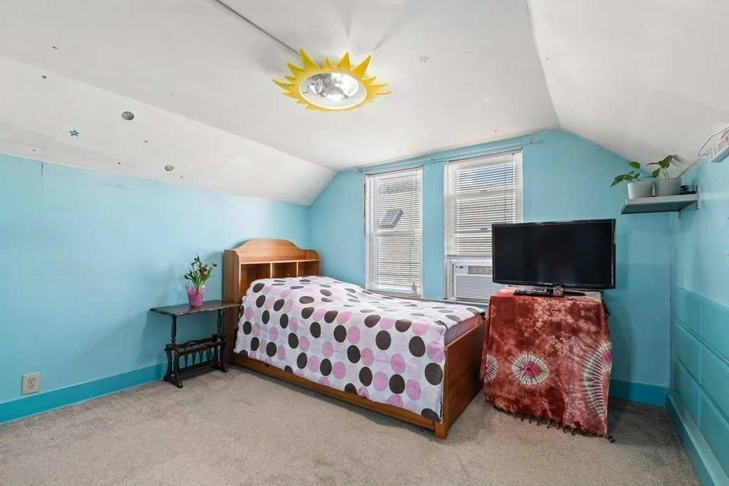 107 Belle Ave, Medford