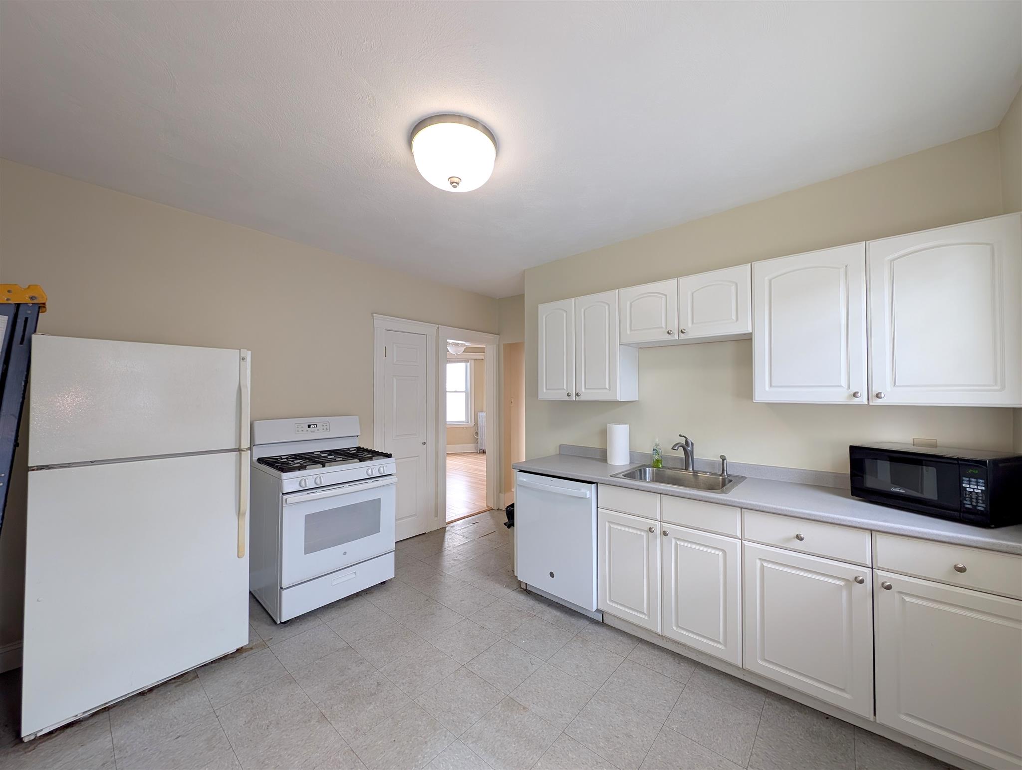 79 Conwell Ave, Teele Square