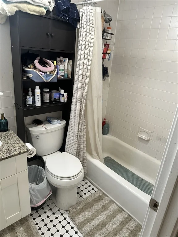 701 Massachusetts Ave, Roxbury