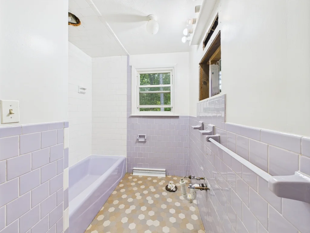 91 Old Post Rd, Sharon