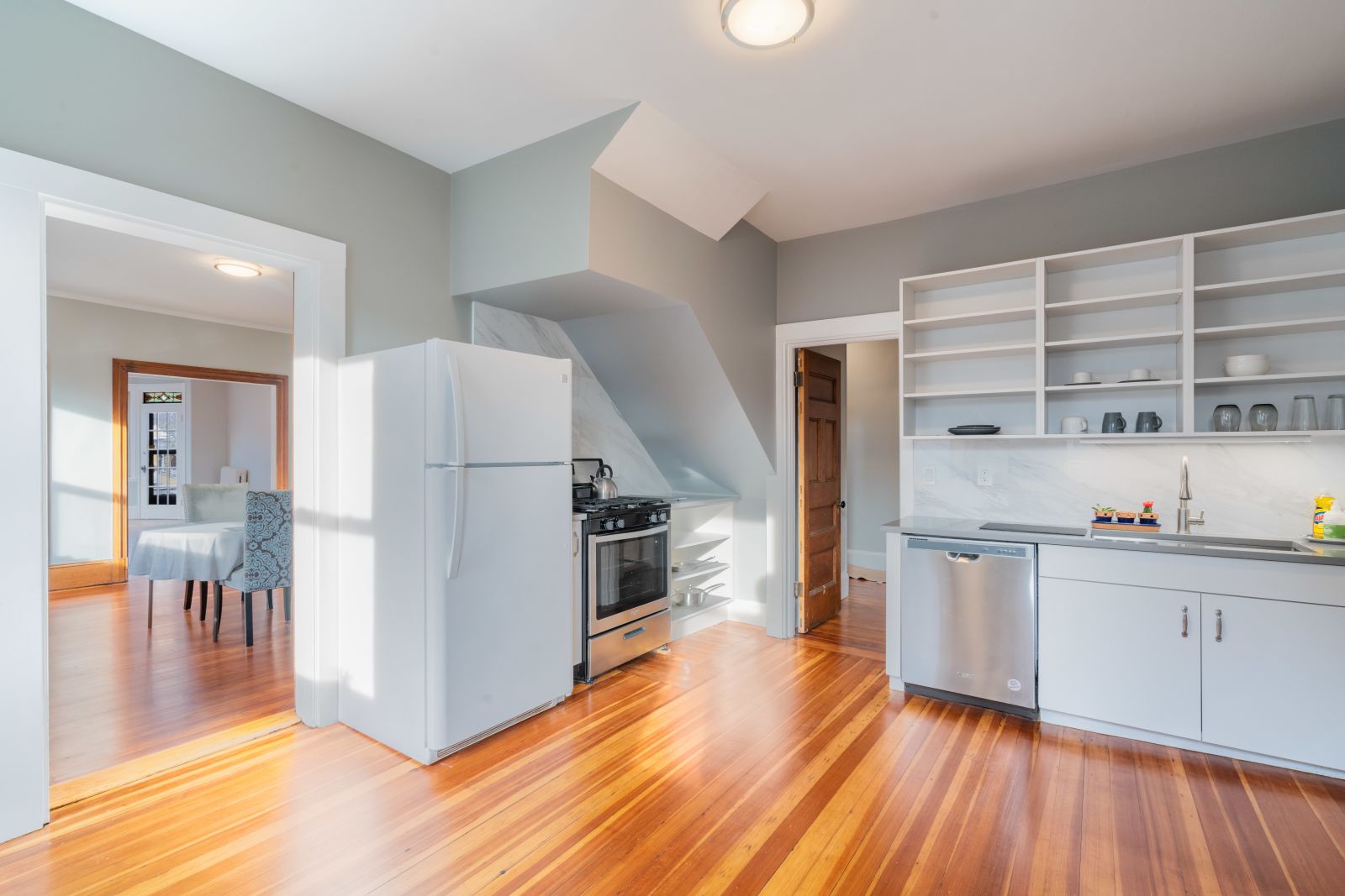 3 bed, 1 bath apartment for rent at 39 Melville Ave Unit 2, Dorchester — photo 9 of 28