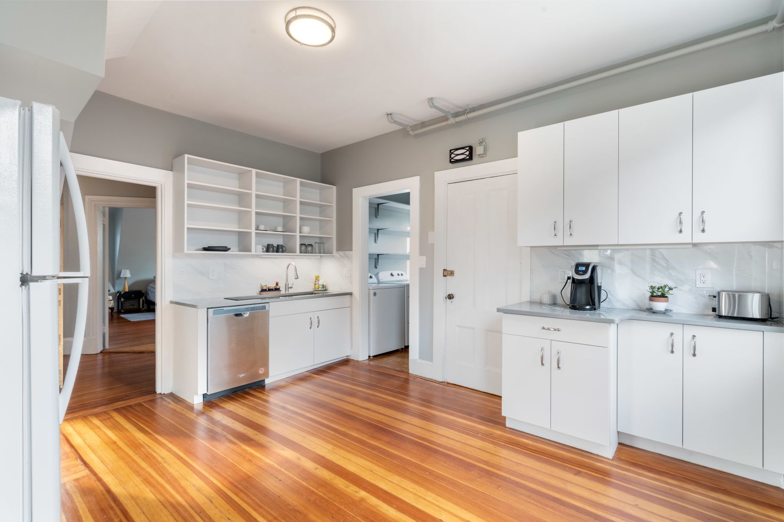 3 bed, 1 bath apartment for rent at 39 Melville Ave Unit 2, Dorchester — photo 10 of 28