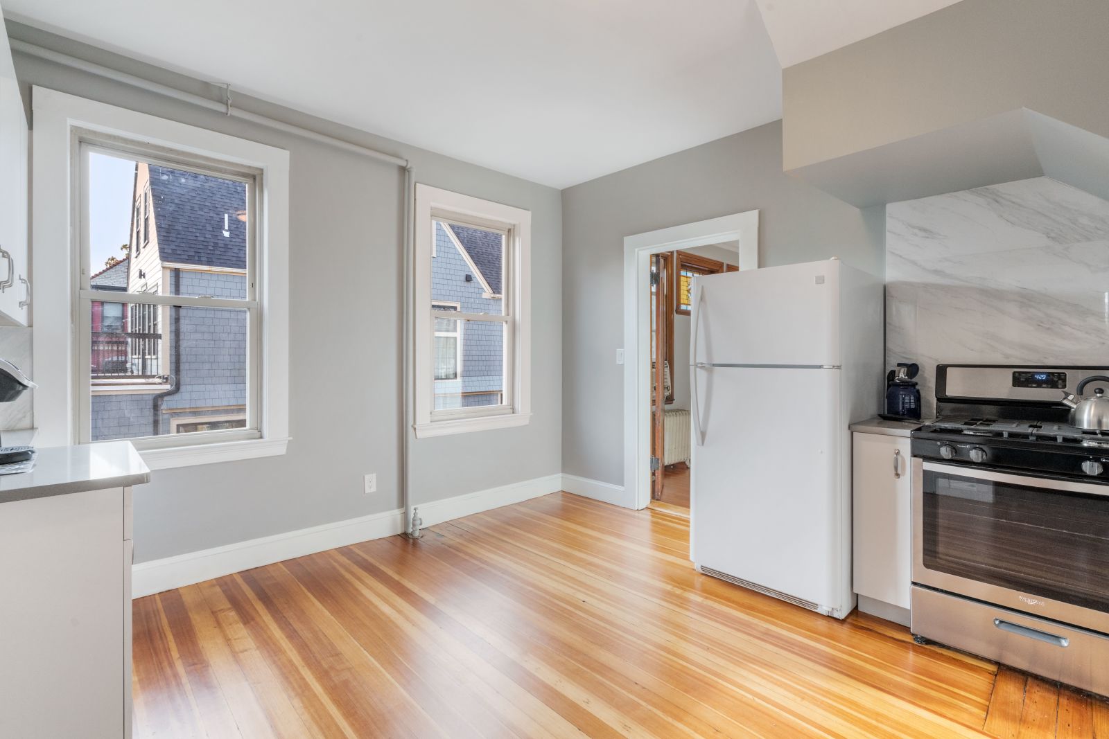 3 bed, 1 bath apartment for rent at 39 Melville Ave Unit 2, Dorchester — photo 13 of 28