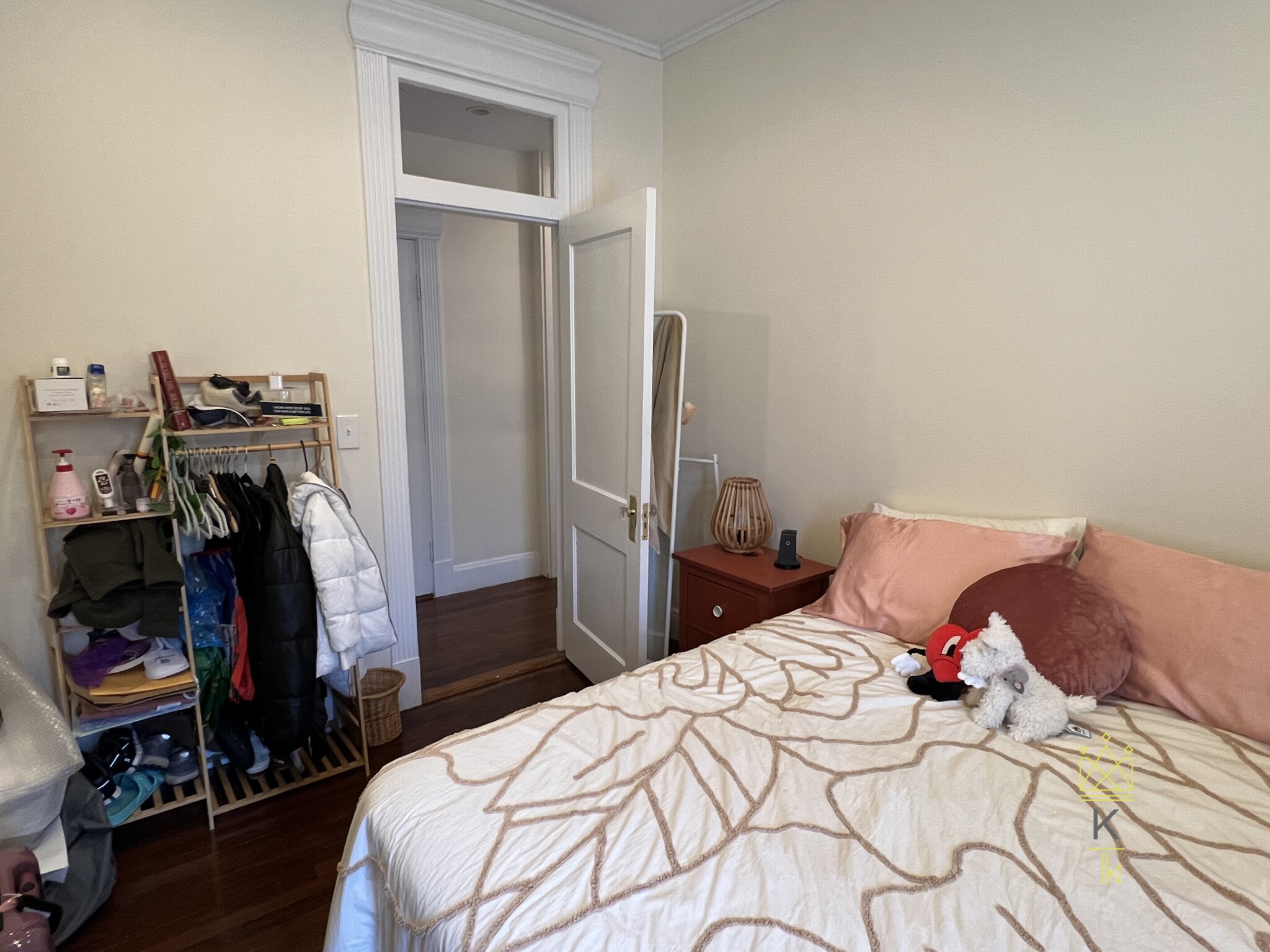 1963 Commonwealth Ave, Brighton