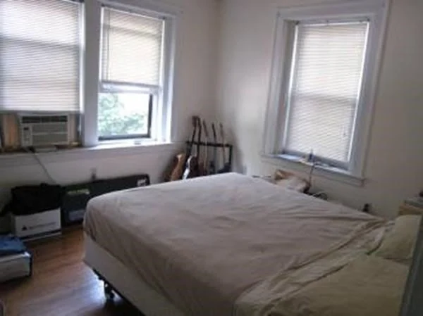 586 Washington St, Coolidge Corner