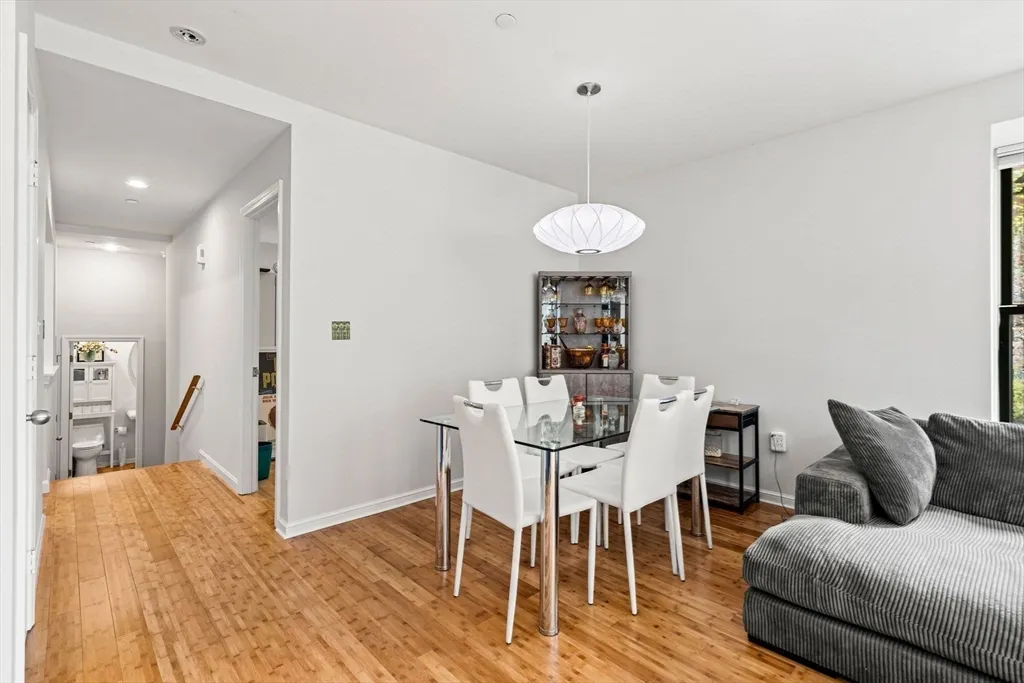 2 Clarendon St, South End