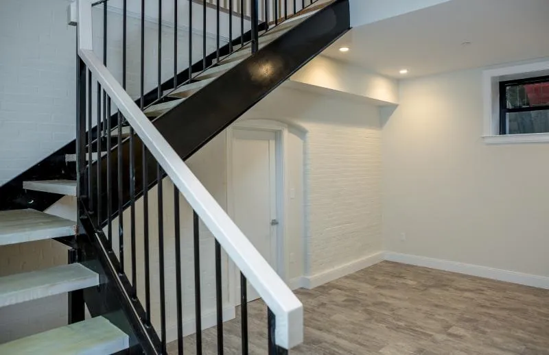 11 Newcomb St, Roxbury