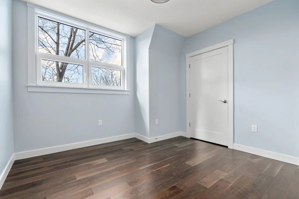 136 Babcock St, Coolidge Corner