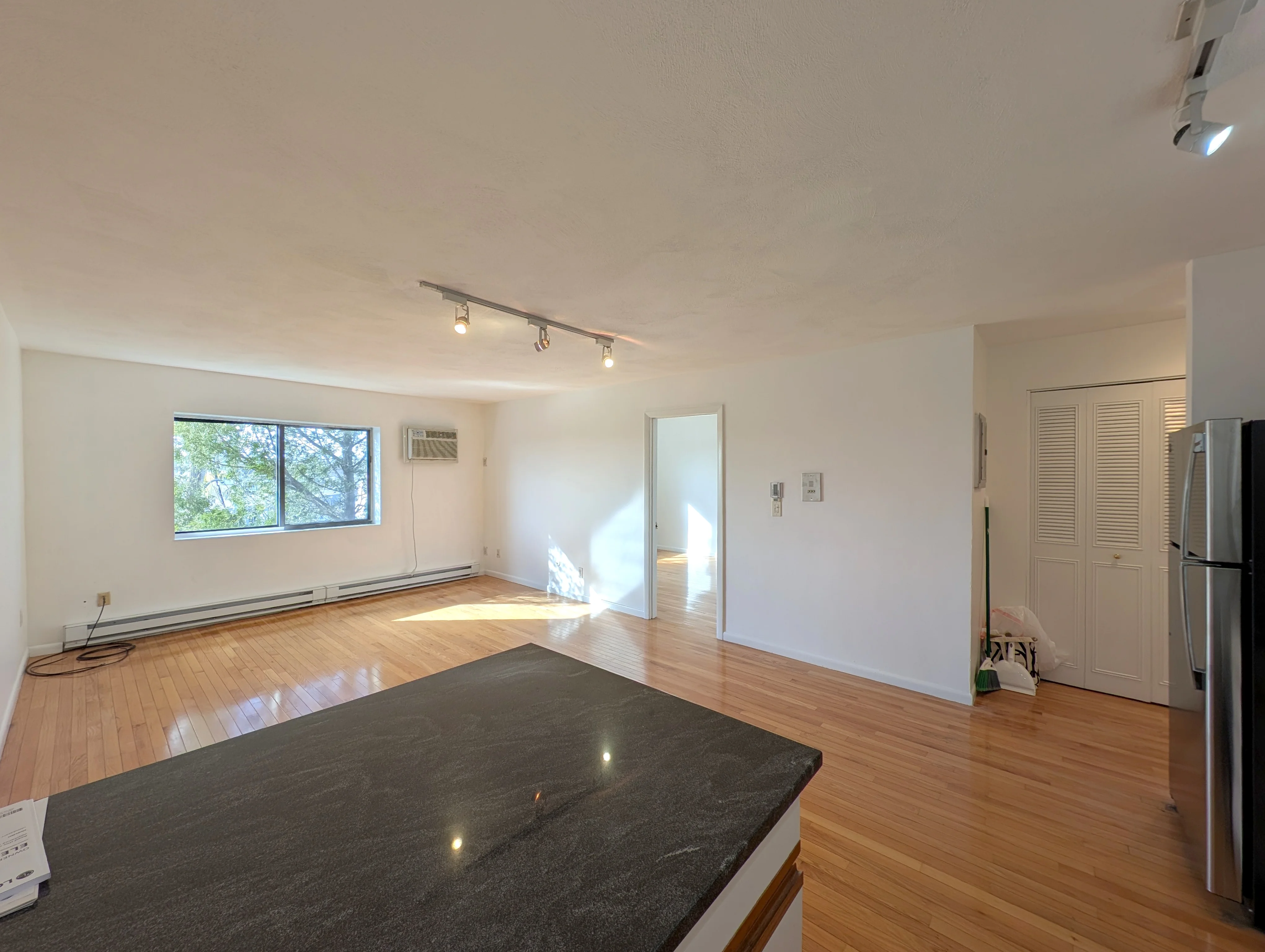 10 Roberts St, Magoun Square