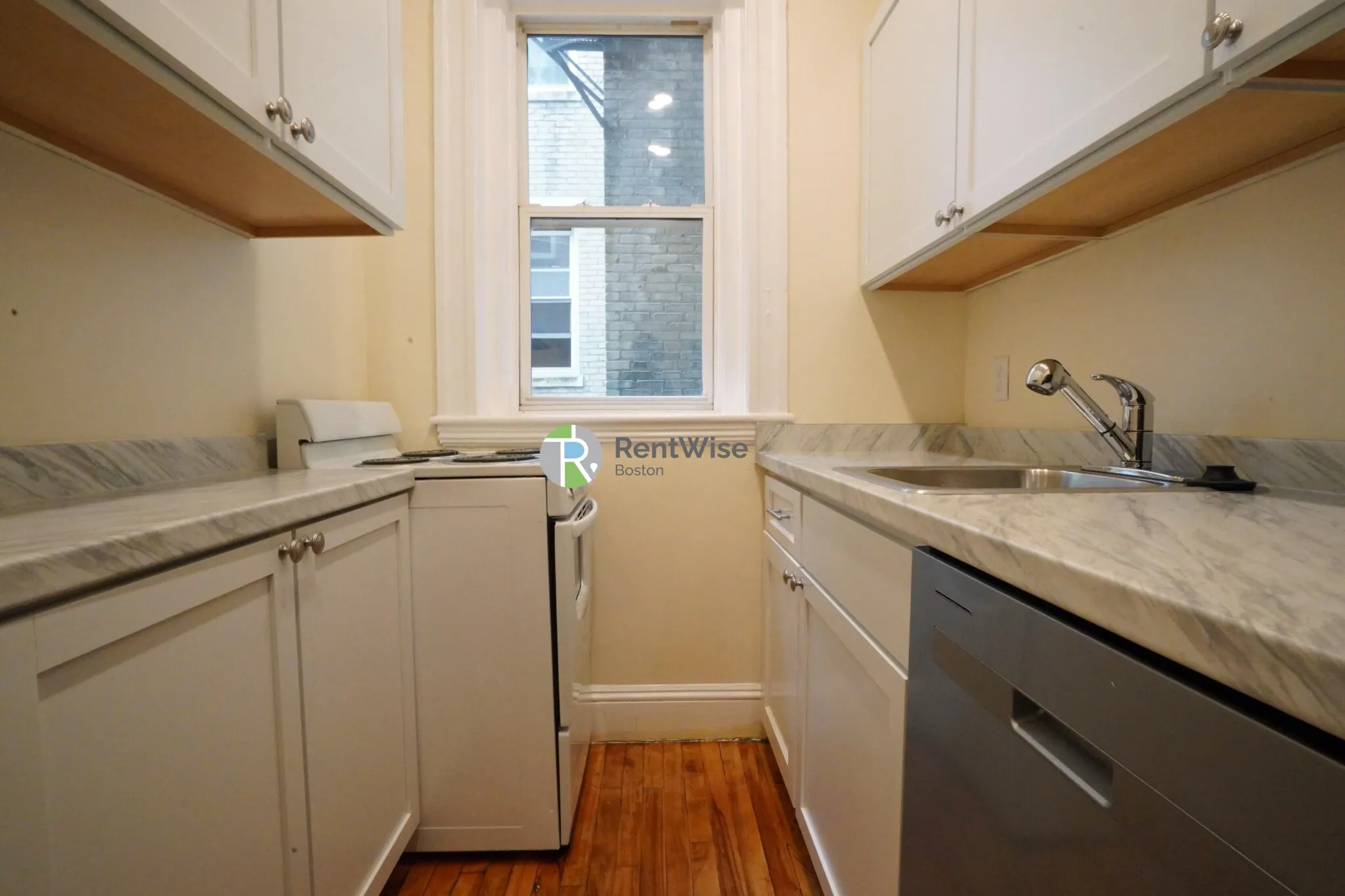 1844 Commonwealth Ave, Brighton