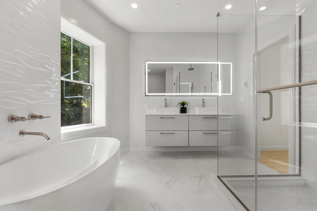 6 Claflin Rd, Aspinwall Hill