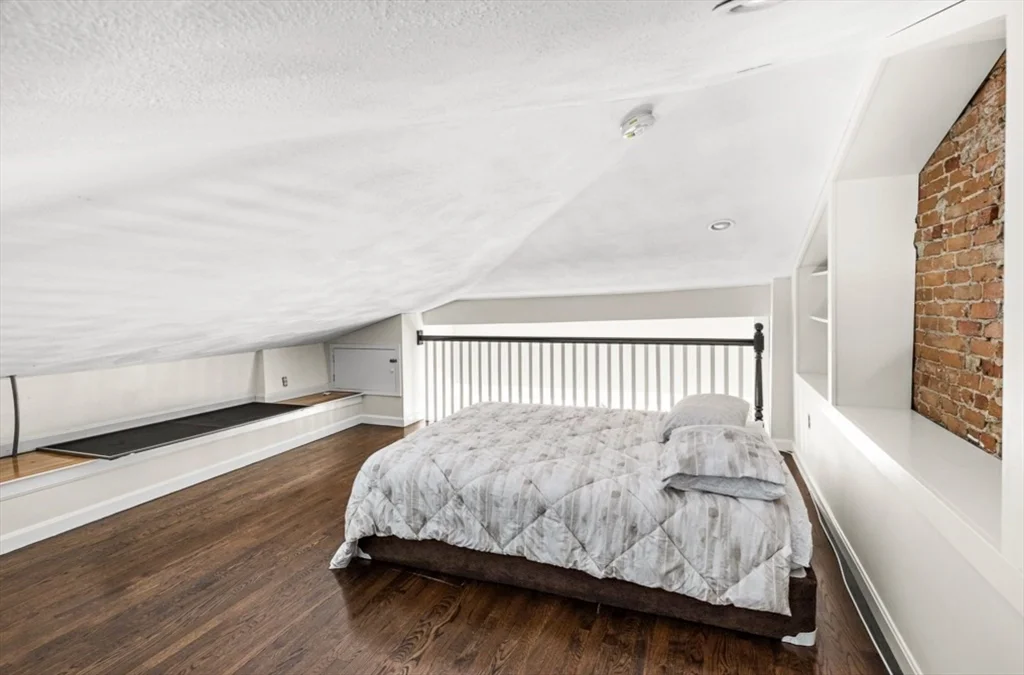 53 M St, South Boston