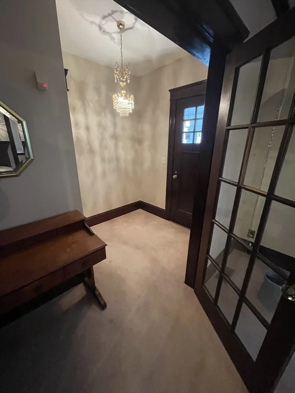 51 Richmond Ave, West Side