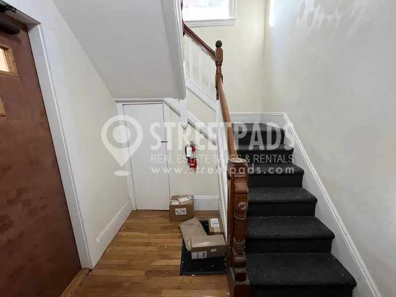 381 Harvard St, Mid-Cambridge