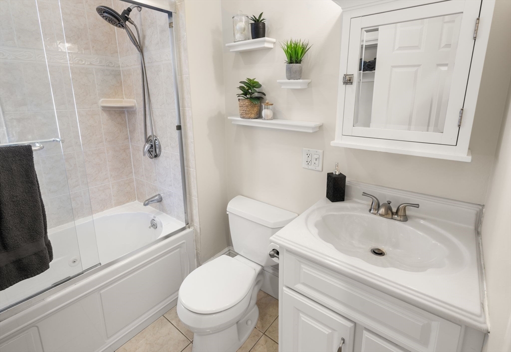 12 I St, South Boston