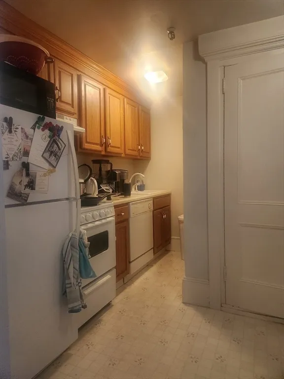 231 Commonwealth Ave, Back Bay