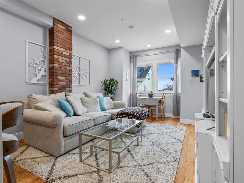 154 Lexington St, East Boston