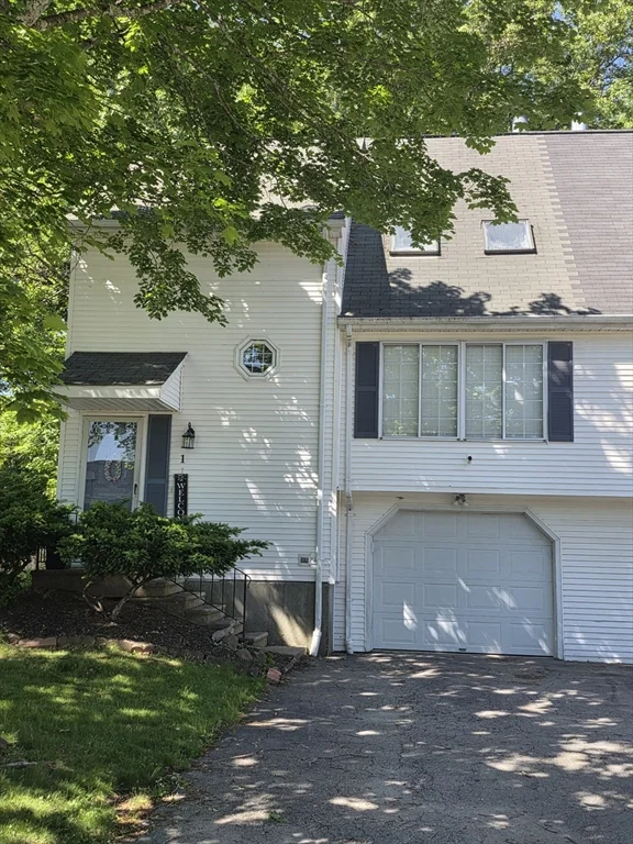 1 Jonathan Cir, Worcester