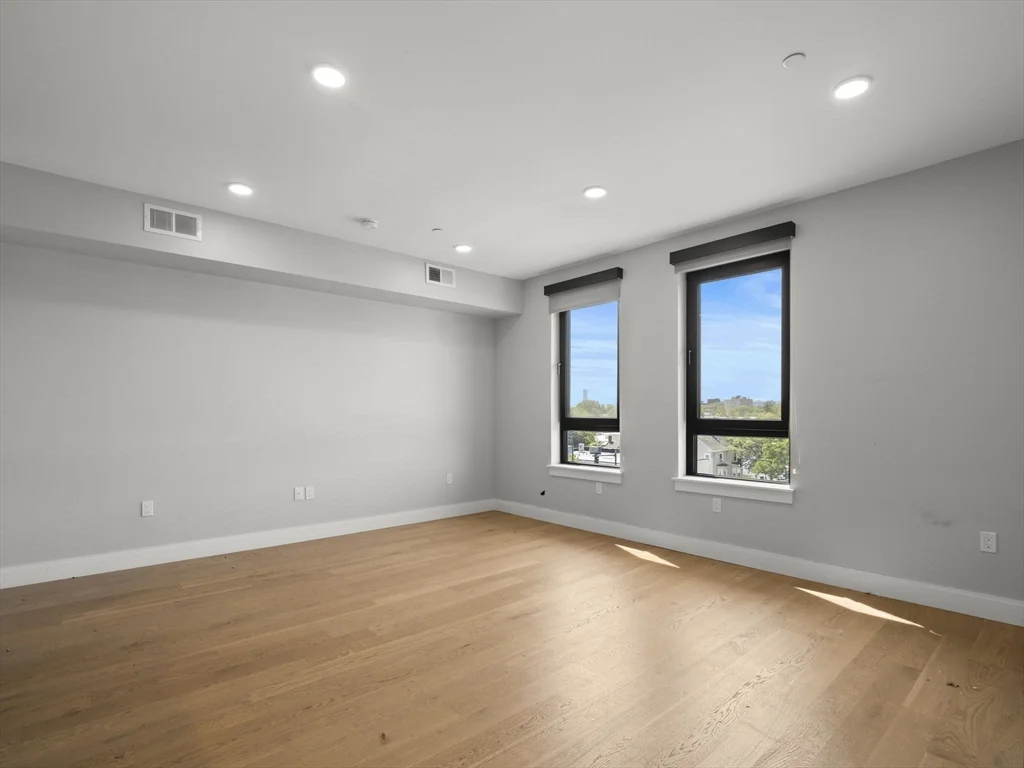 9 Central St, Spring Hill