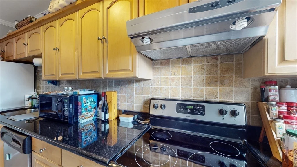 143 W Canton St, South End