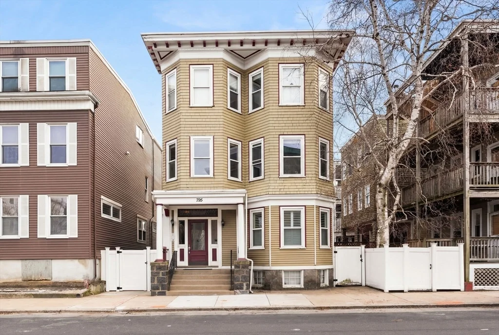 795 E 5th, South Boston