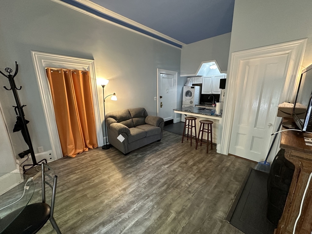 7 Hereford, Back Bay