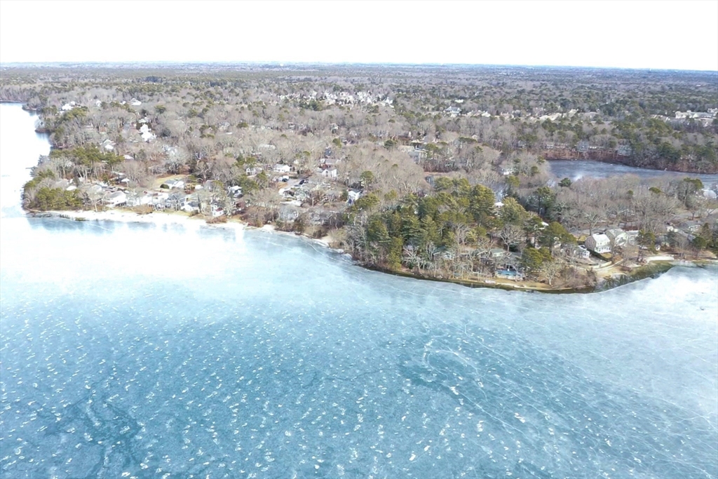 92 James Cir, Mashpee