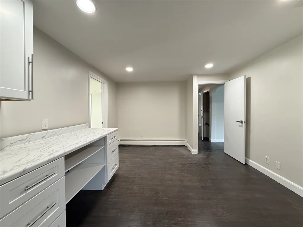 115 Grove St, Chestnut Hill