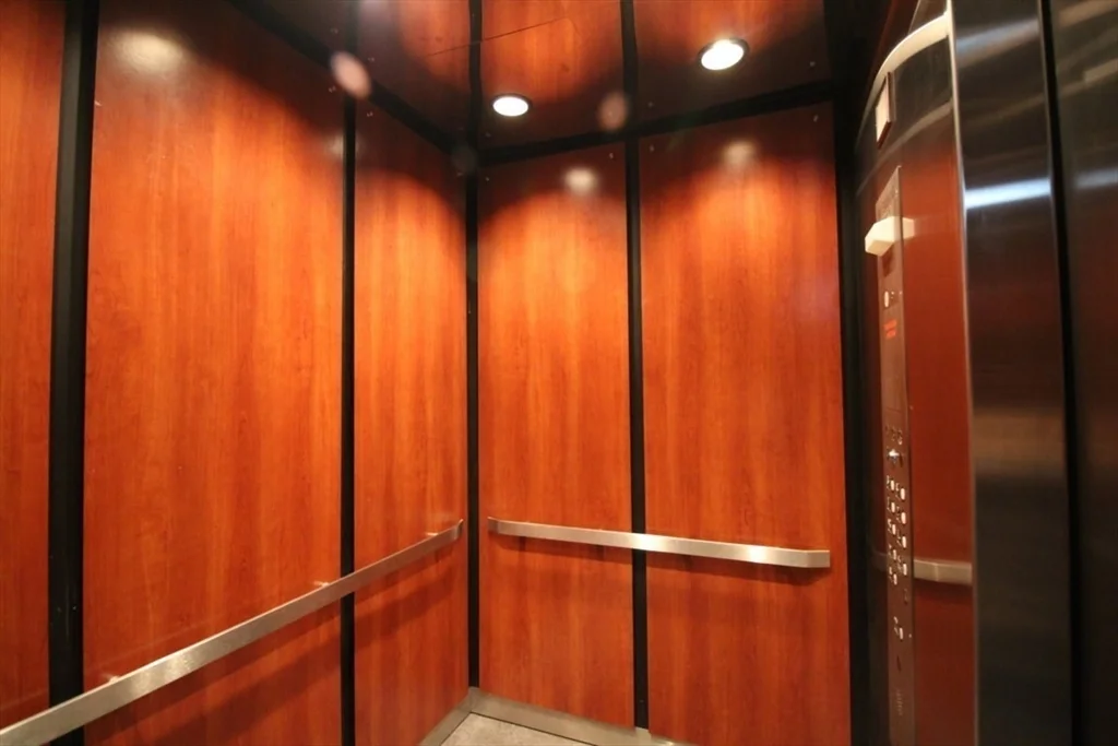 533 Cambridge St, Oak Square