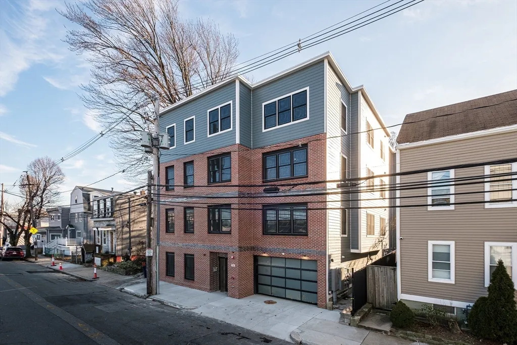 121 Addison St, East Boston