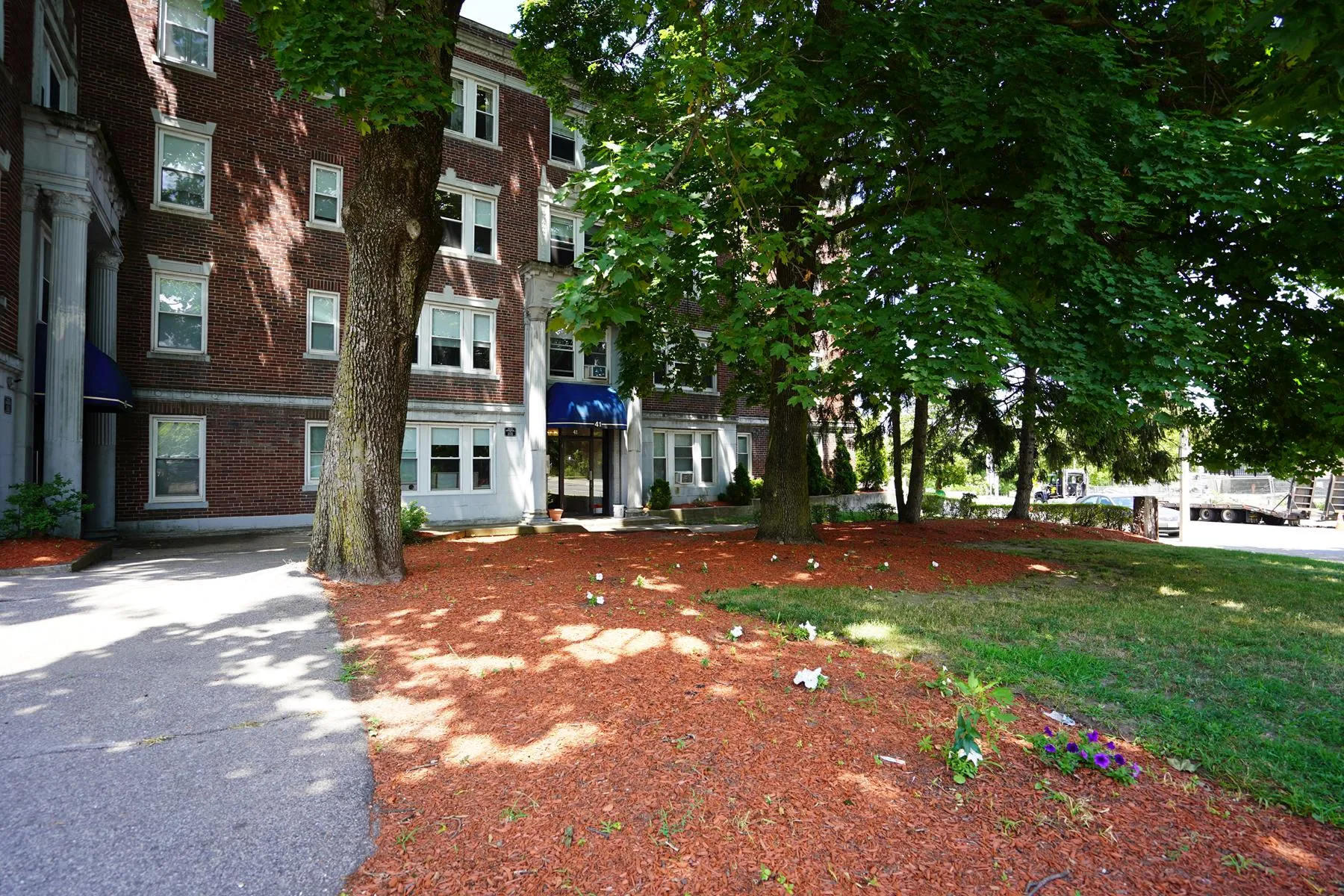 45 Chestnut Hill Ave, Brighton