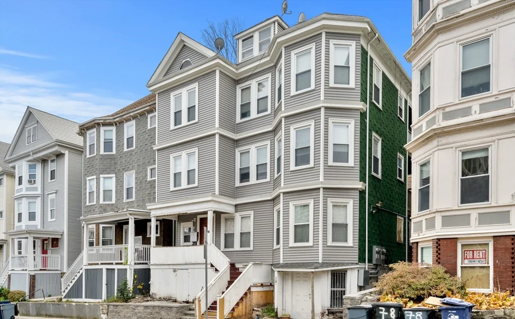 78 Hillside St, Mission Hill