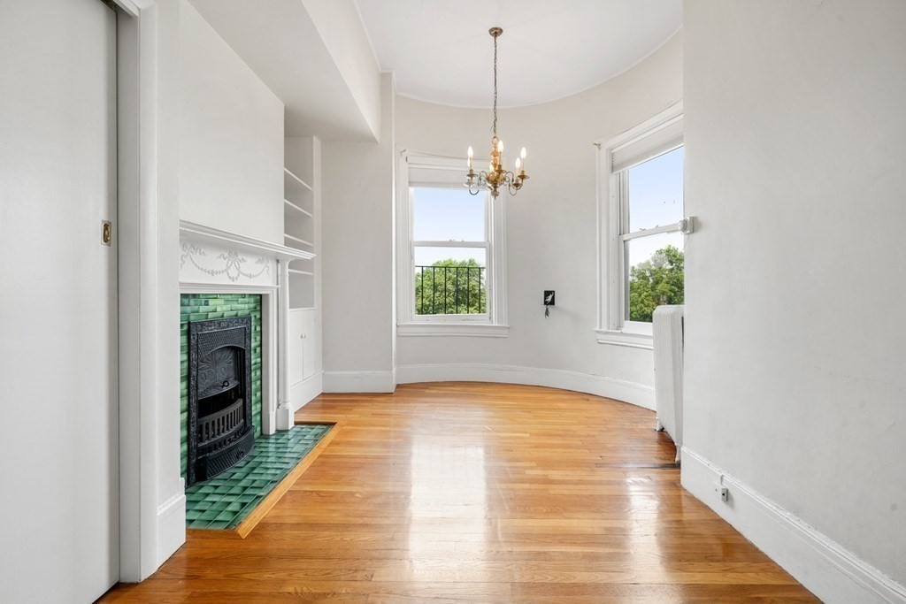 230 Beacon St, Back Bay