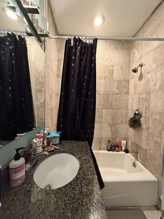 27 Essex St, The Port