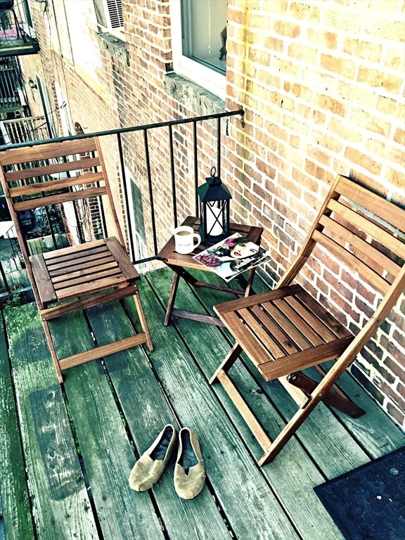 160 Cottage St, East Boston