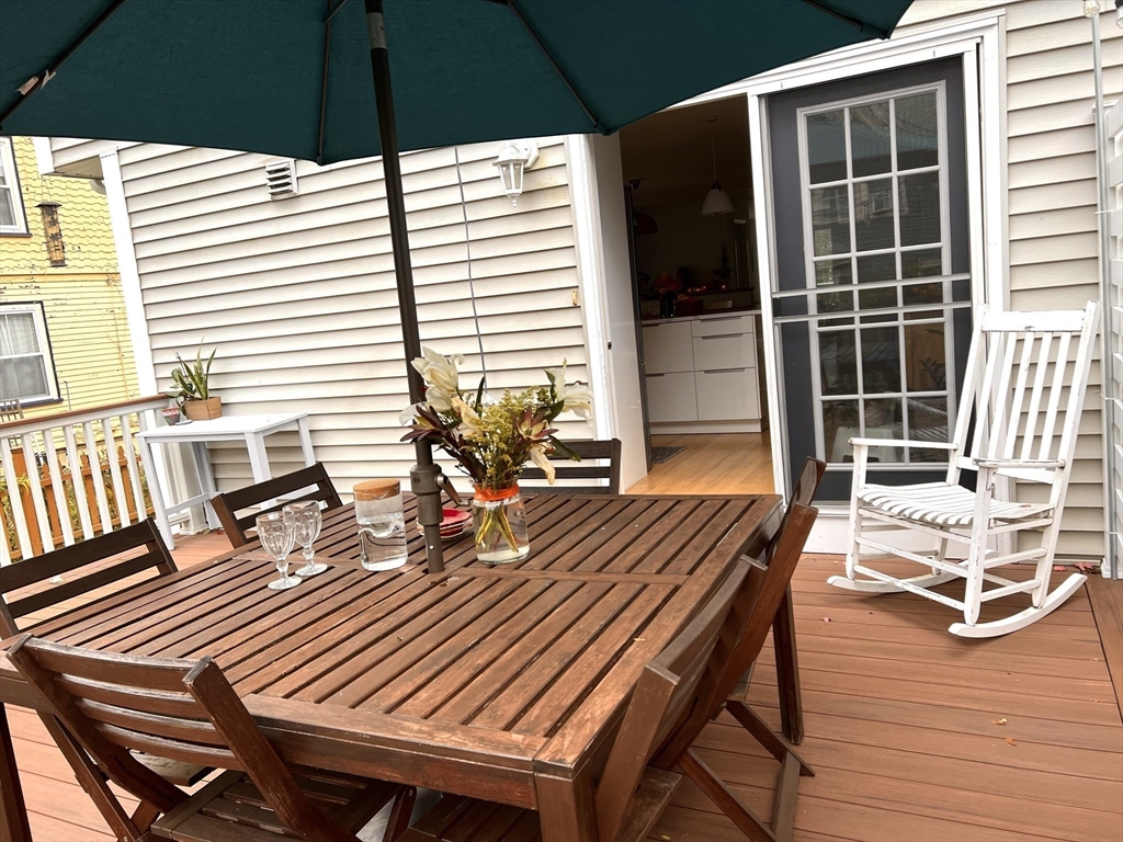 90 Monument, Medford