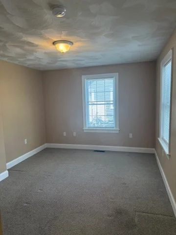 23 Grove St, Ayer
