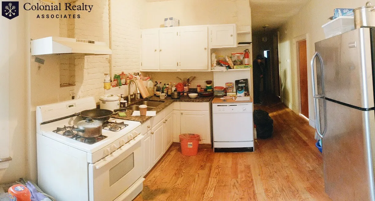 86 Hammond St, Roxbury