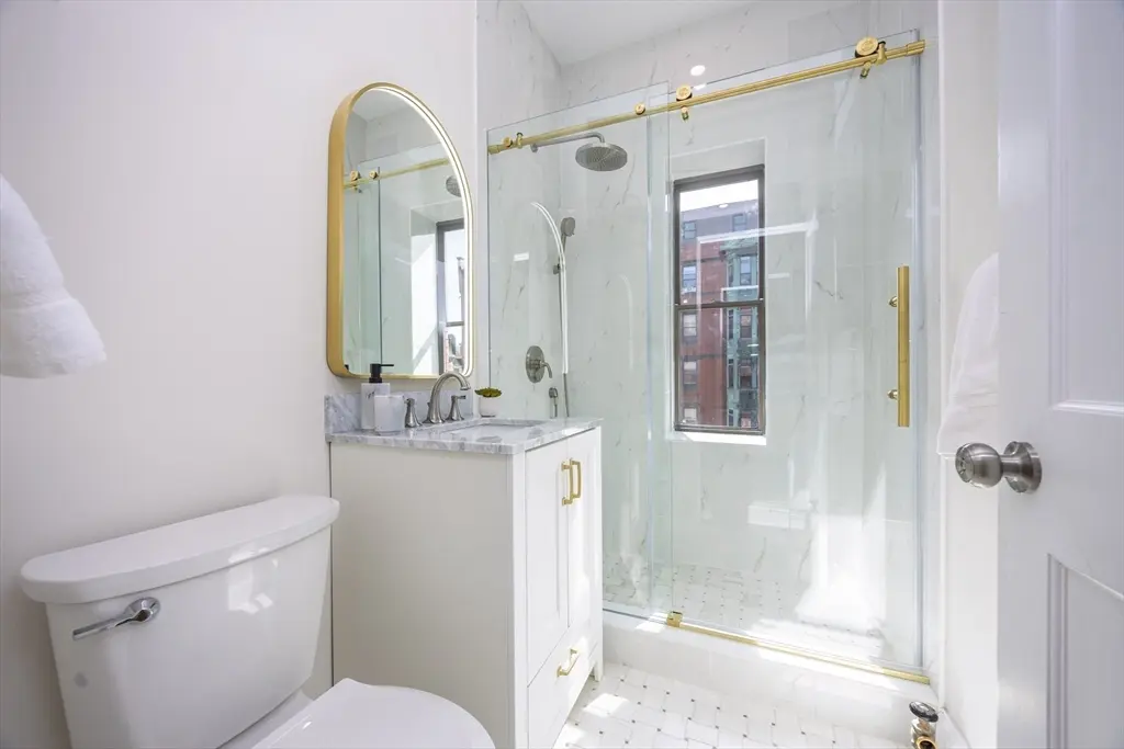 411 Marlborough St, Back Bay