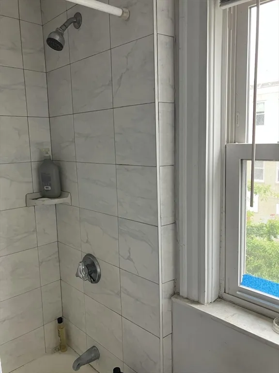 1109 Broadway, Teele Square