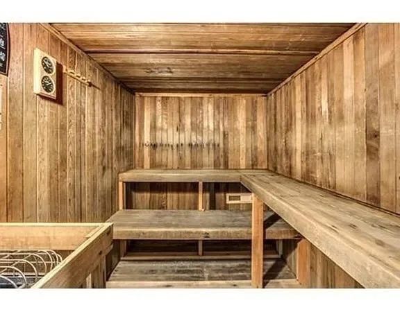 48 Forest St, Medford