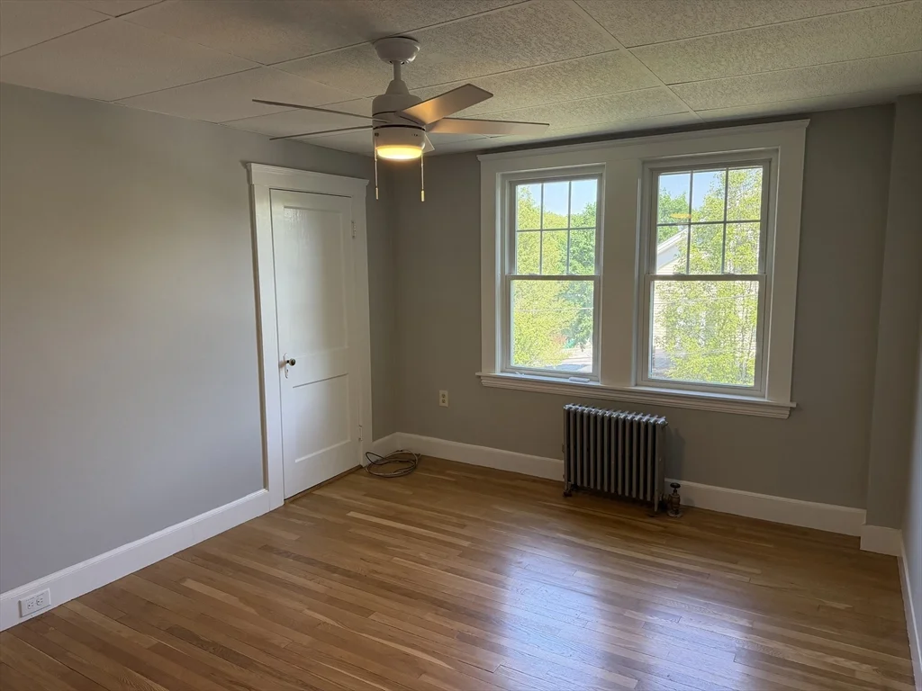 56 South Main St, Uxbridge
