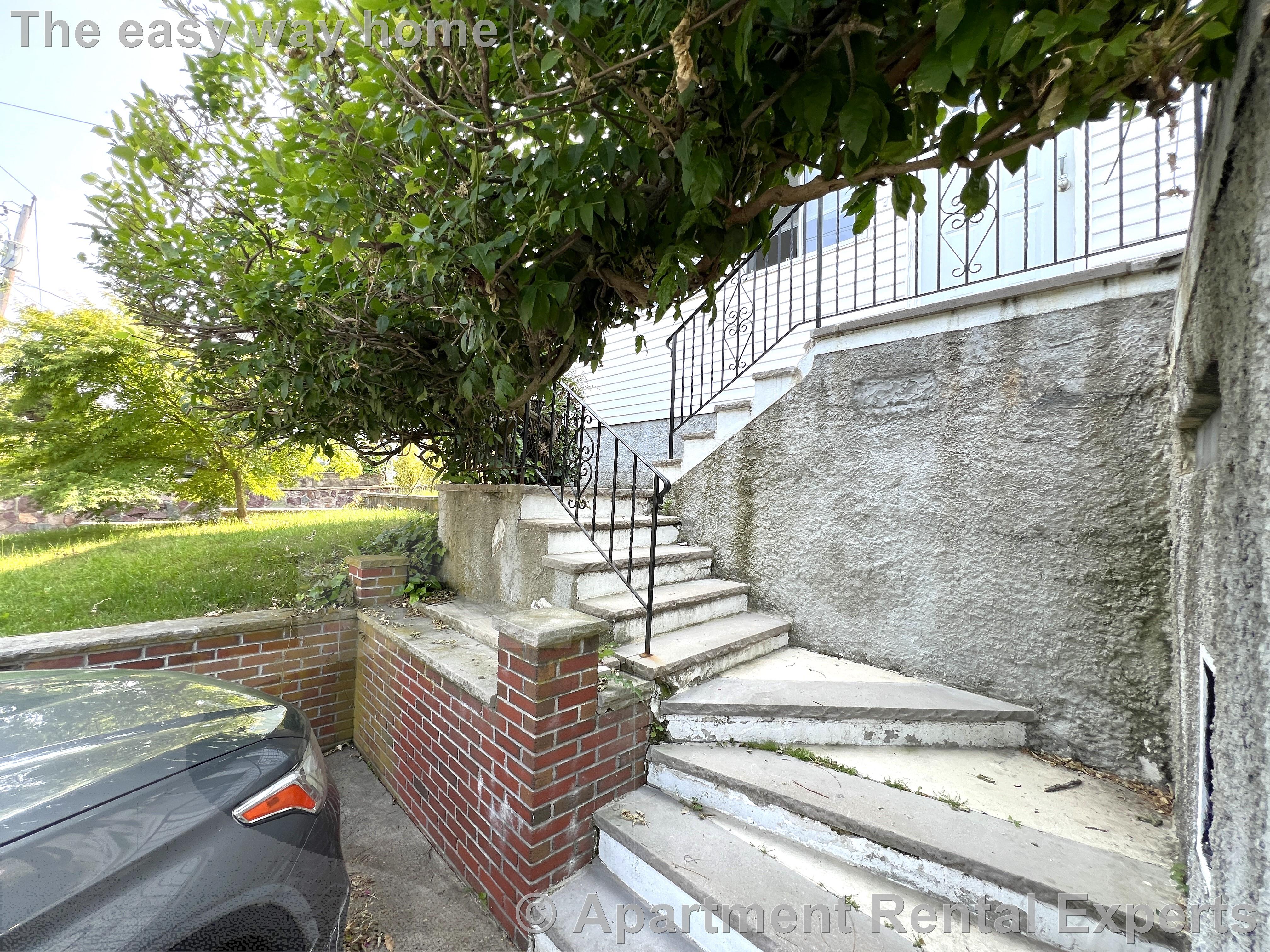 41 Hancock Ave, Tufts