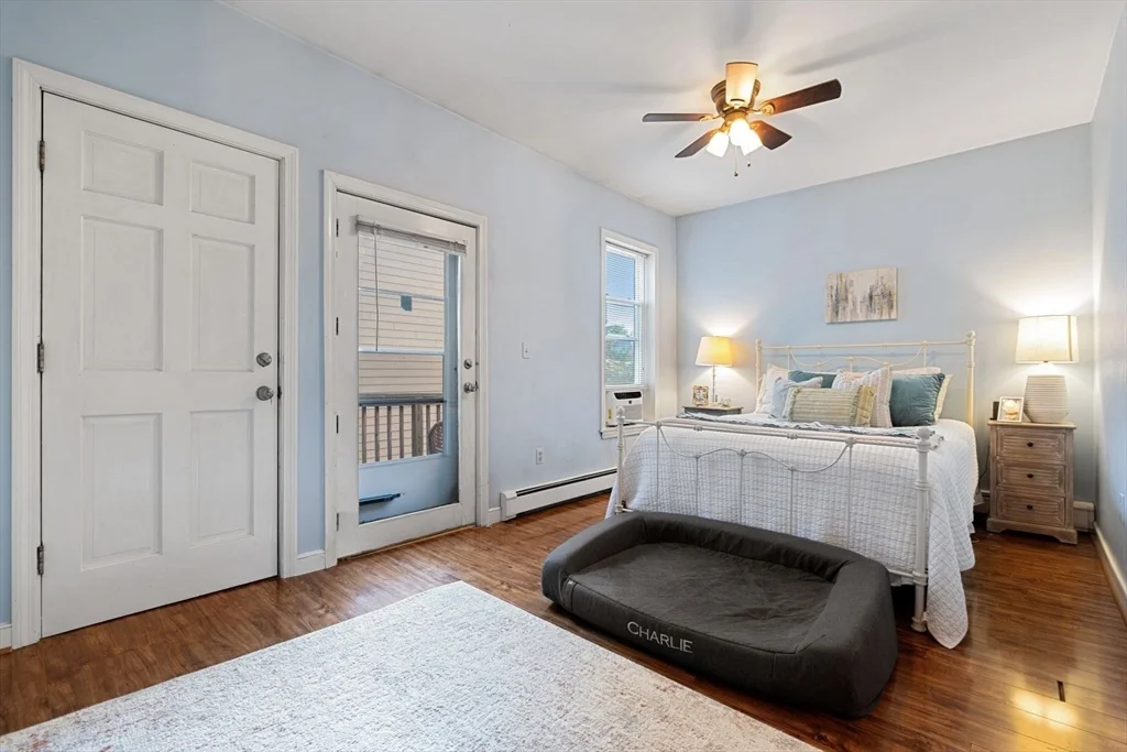 159 M, South Boston