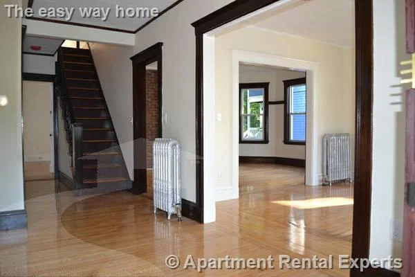126 Auburn St, Tufts