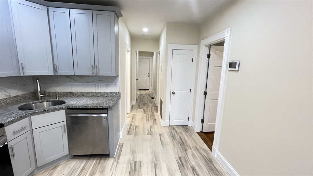 24 Howell St, Dorchester