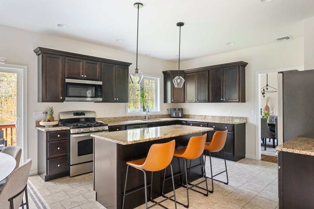 86 Pioneer Trail, Plymouth