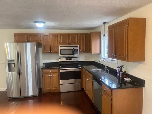 32 Jannifer Ln, Peabody