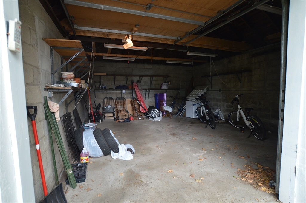 28 Columbus Ave, Beverly