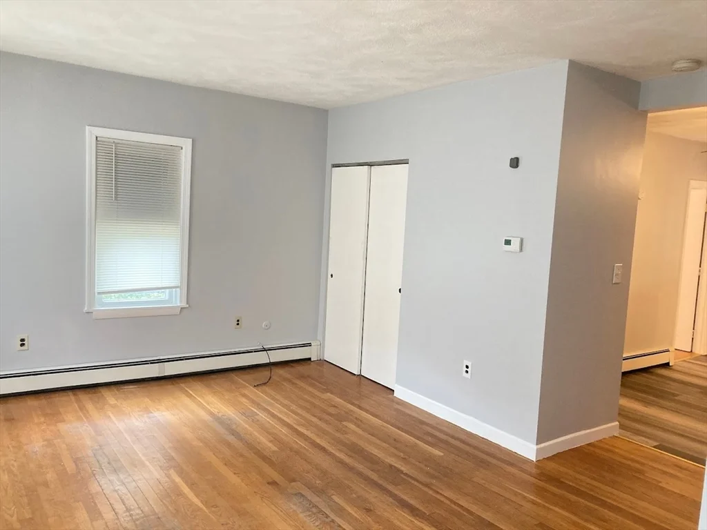 318 Granite St, Quincy